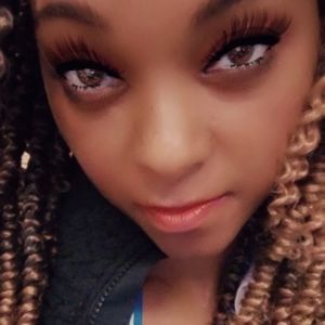 Meet your Posher, Ciara